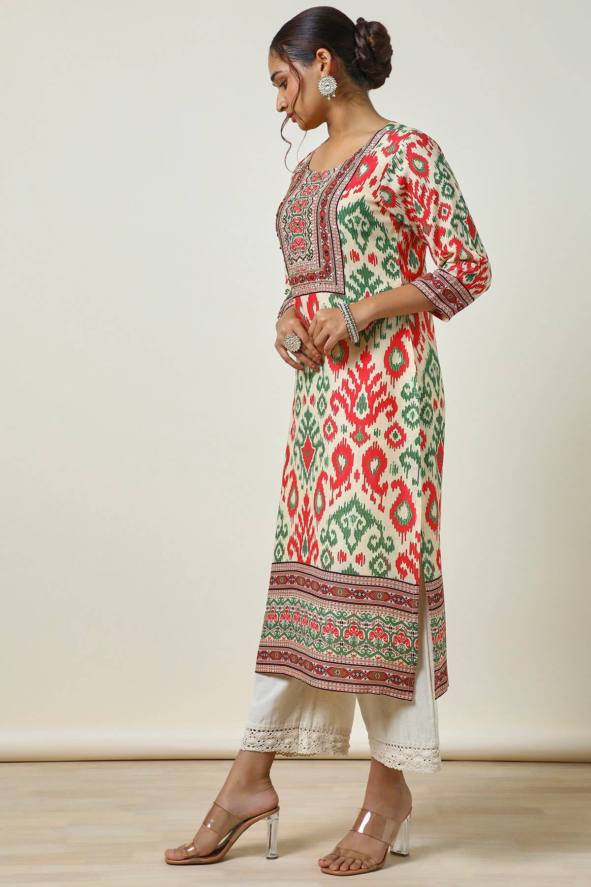 Cream Printed Linen Blend Kurta With Mirror Work - View 4