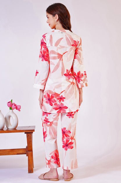 White Bold Floral Printed Pure Cotton Tunic and Straight Pants Co-ord Set - View 2